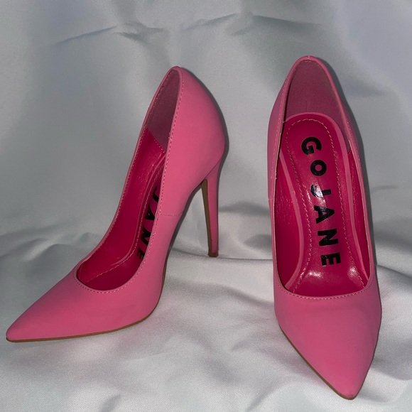 Bubblegum Pink Pointy Toe Pumps, Size 5.5, Only Worn Once - Picture 1 of 1